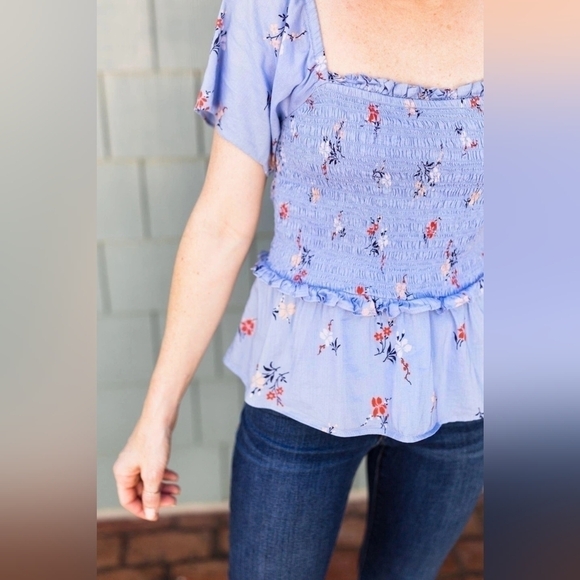 Madewell - Smocked Flutter-Sleeve Top in Aloha Floral - Picture 4 of 9